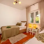 Apartment Matija Rogoznica (Sibenik-Knin)