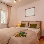 Apartment Matija *