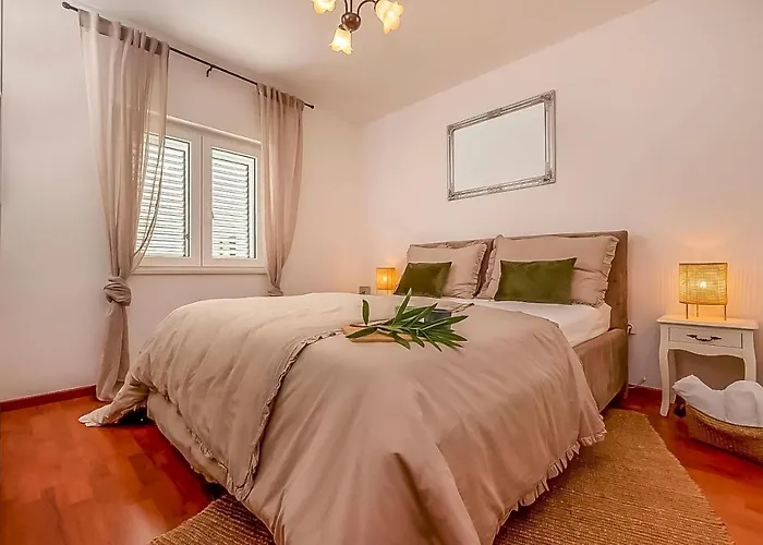 Daire Matija Rogoznica (Sibenik-Knin)