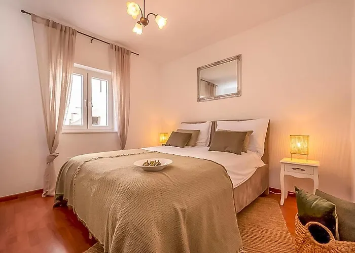 Daire Matija Rogoznica (Sibenik-Knin)